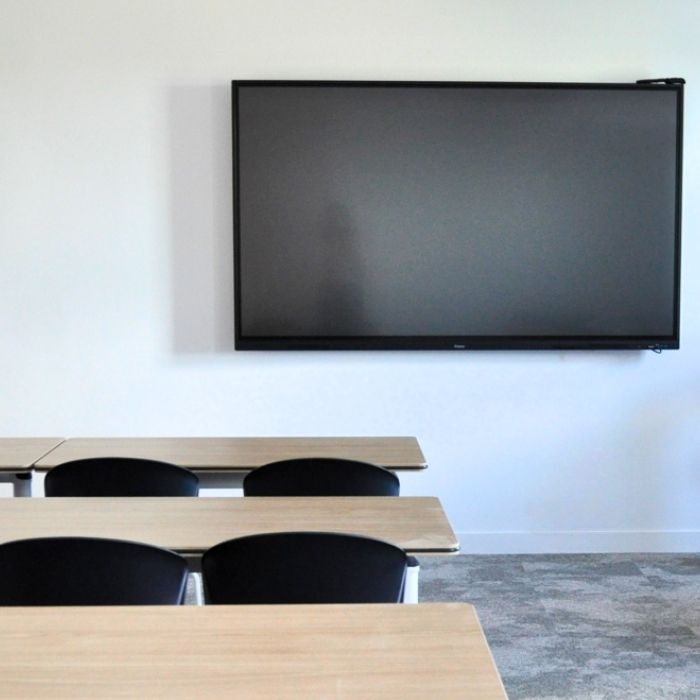 ESG à Dijon - Ecrans Campus ESG à Dijon - Ecrans Campus